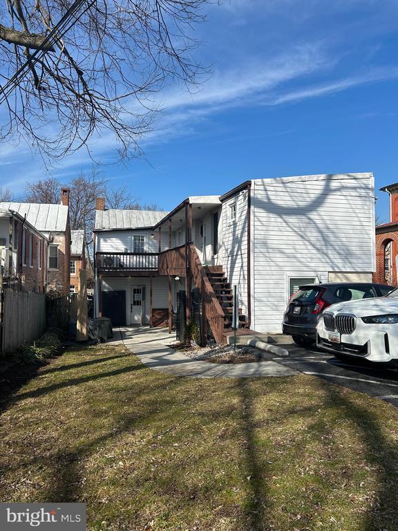 Building Photo - 514 N Market St