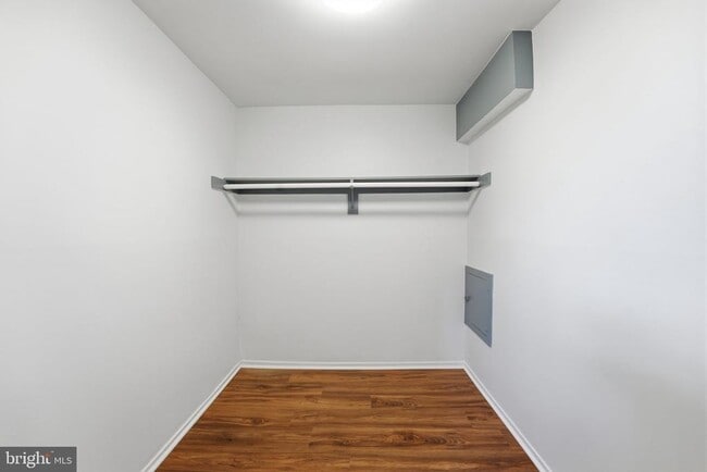 Building Photo - 1747 Cy Ct