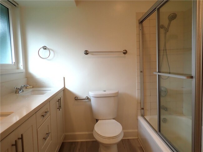 Building Photo - 12901 Martha Ann Dr