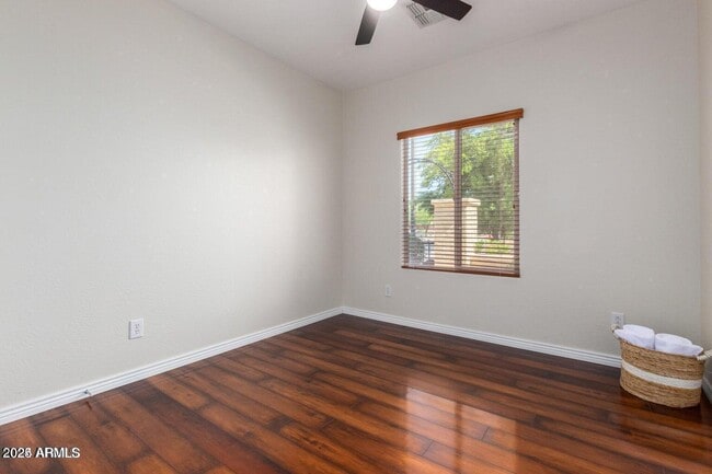 Building Photo - 26180 W Wahalla Ln