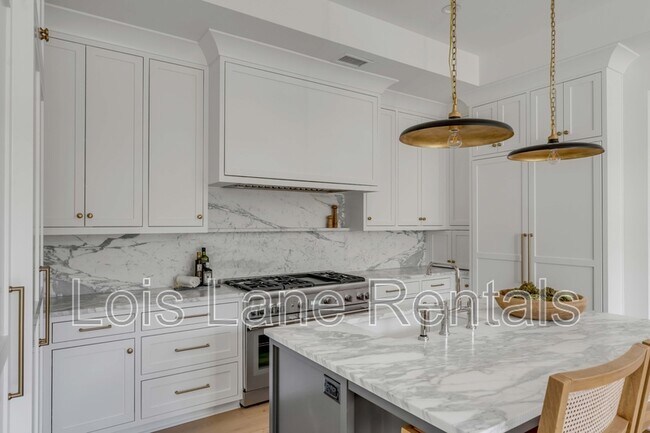 Building Photo - 507 McCants Dr