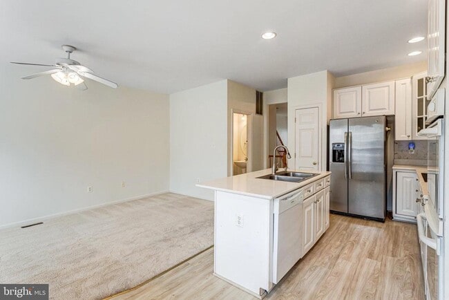 Building Photo - 14217 Hunters Run Way