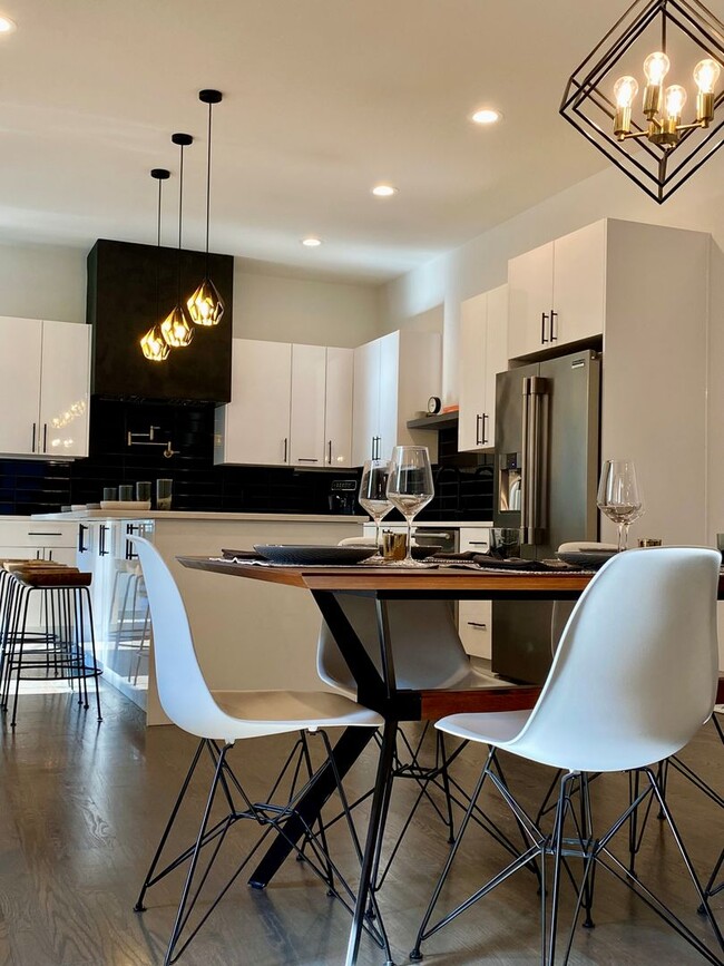 Building Photo - 4638 Kentucky Ave