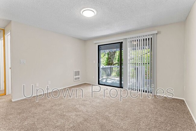 Building Photo - 252 Cervantes Cir