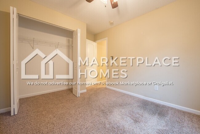 Building Photo - 5264 Brassie Dr