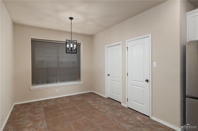 Building Photo - 3010 San Sebastian St