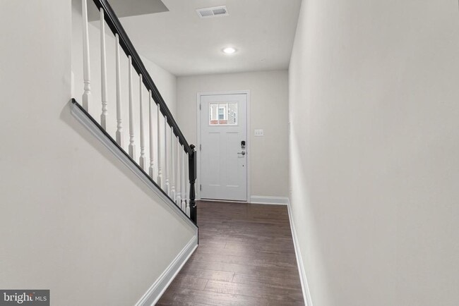 Building Photo - 8418 Kendall Ct