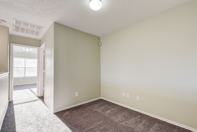 Building Photo - Gorgeous 3bed/2.5bath home!