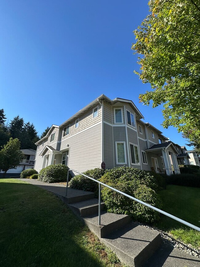 Primary Photo - 1613 Burnside Pl