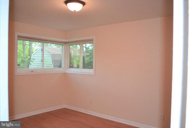 Building Photo - 3809 Whispering Ln