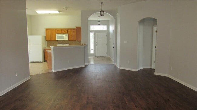 Building Photo - 1510 Ridgewood Dr