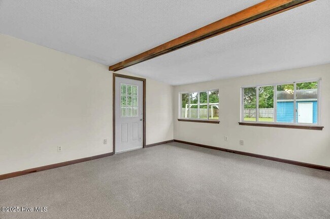 Building Photo - 295 Riggs Rd