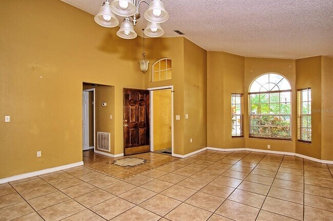 Building Photo - 4335 Creekside Blvd