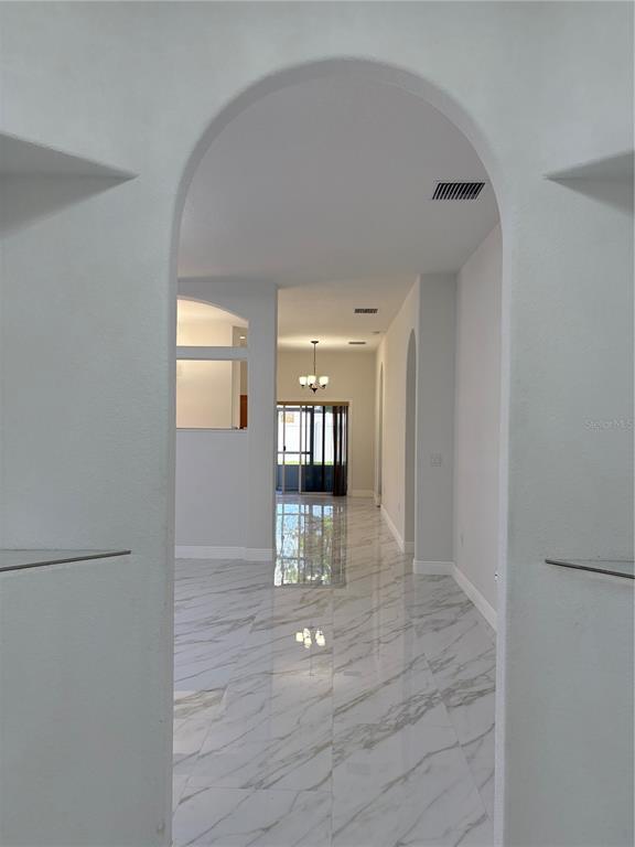 Building Photo - 1150 Creekview Ct