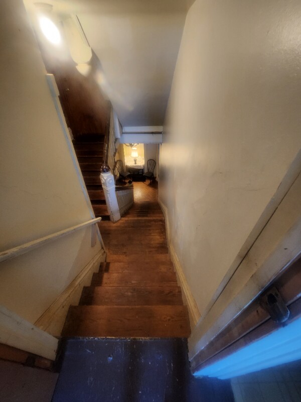 Building Photo - 816 W William St