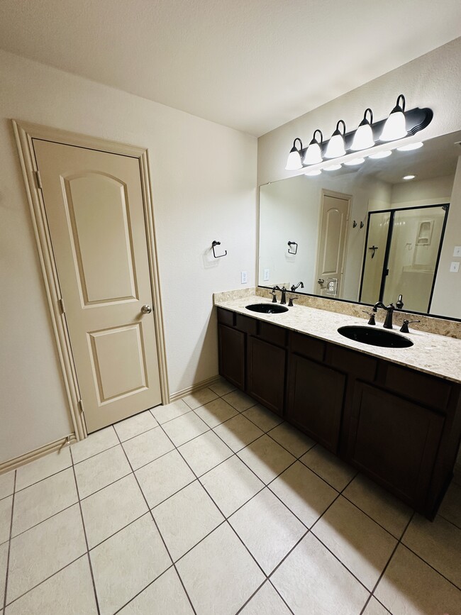 Building Photo - 2249 Salado Dr
