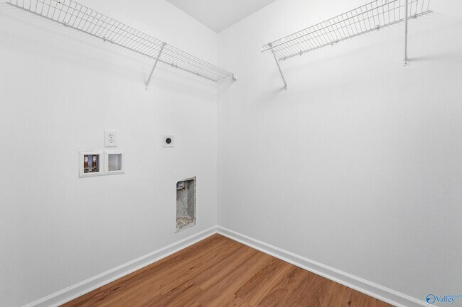 Building Photo - 15328 Mill Valley Dr
