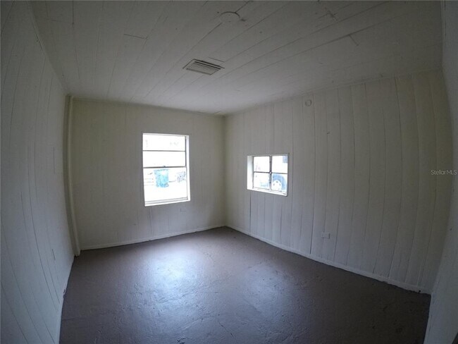 Building Photo - 505 E Virginia Ave