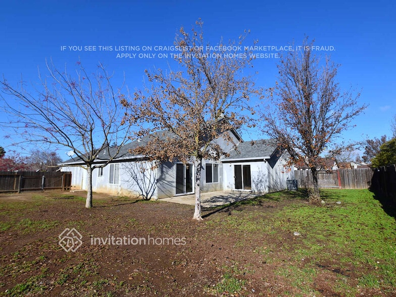 Building Photo - 1013 Bay Shore Dr