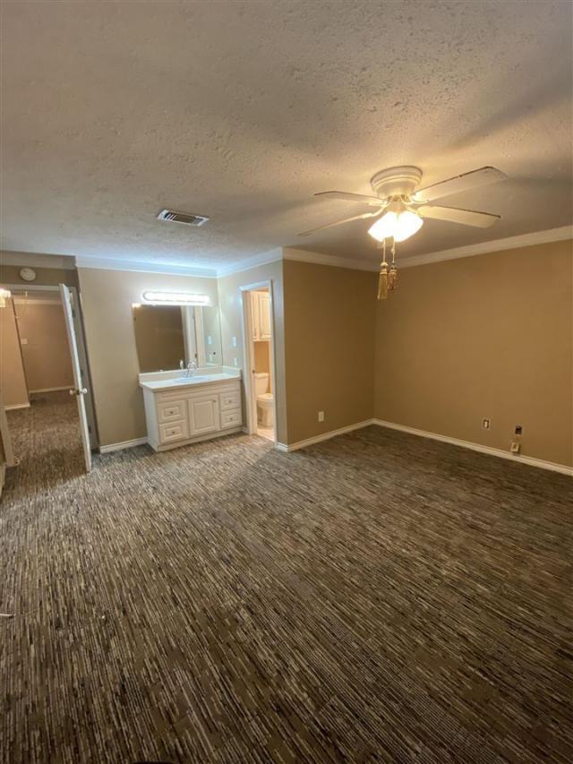 Building Photo - 1 bedroom in Groves TX 77619