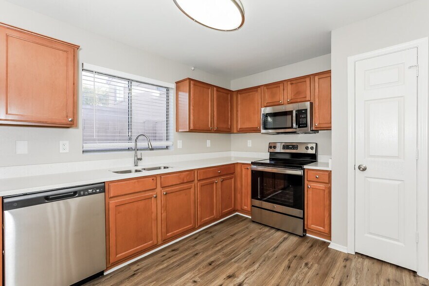 Building Photo - 11114 E Arbor Ave