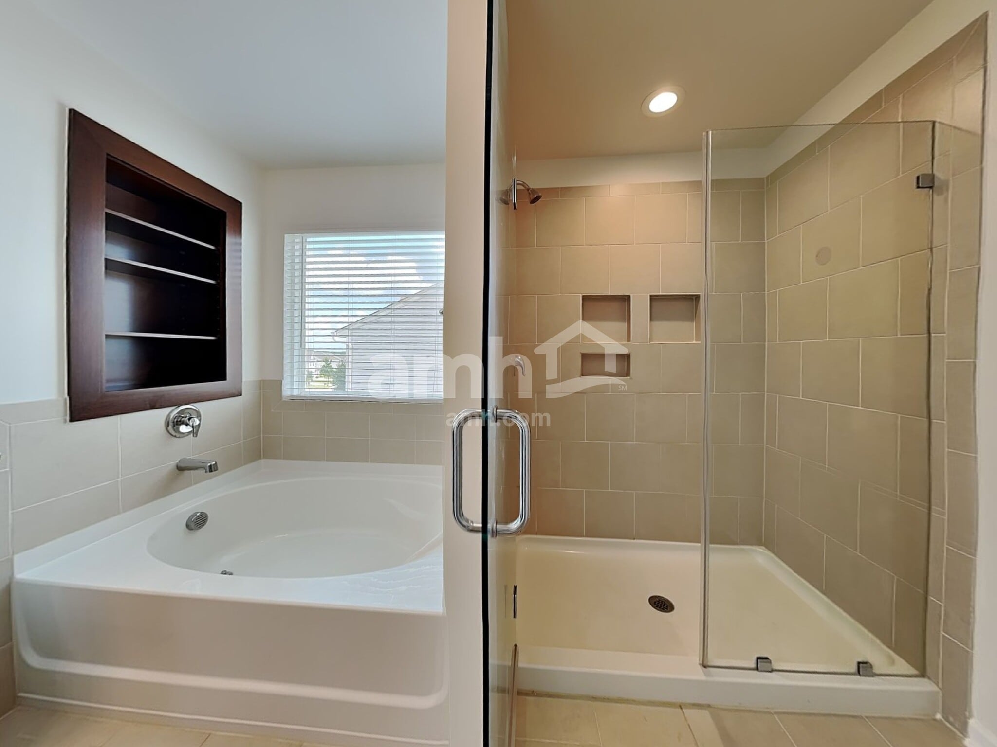 Building Photo - 5705 Oakgate Dr