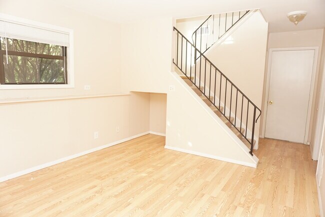 Building Photo - 3055 Timber Hill Ln