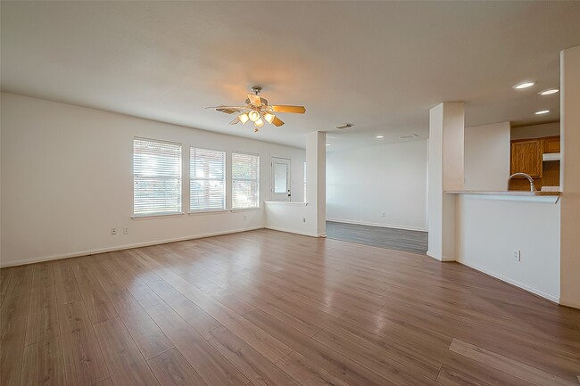 Building Photo - 21527 N Boundary Peak Way