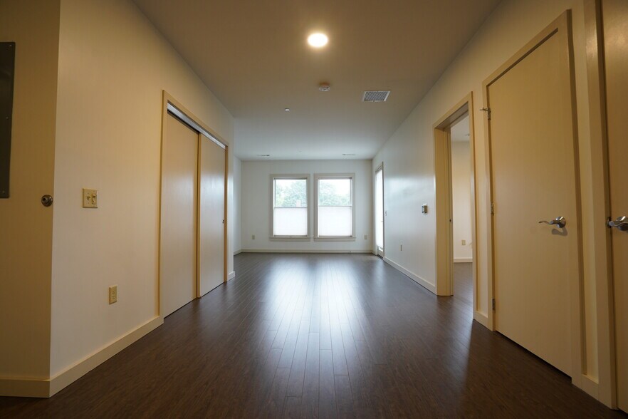 Primary Photo - 400 Langley Rd