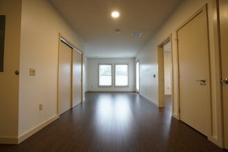 Building Photo - 400 Langley Rd