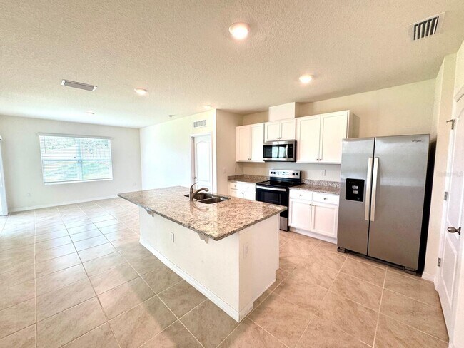 Building Photo - 2109 Doe Run Dr