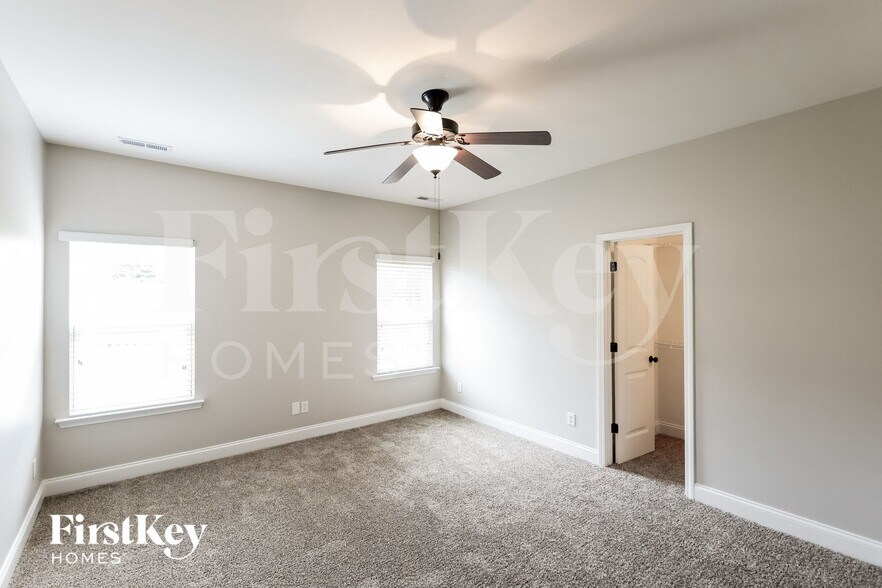 Building Photo - 4399 Old Cahaba Pkwy