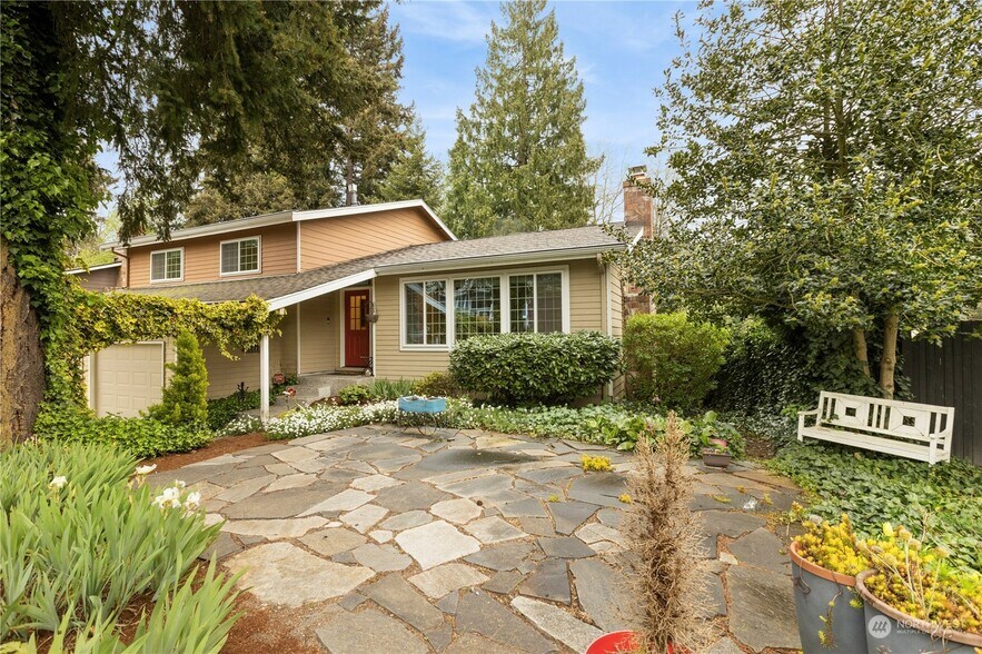 Building Photo - 14118 77th Ave NE