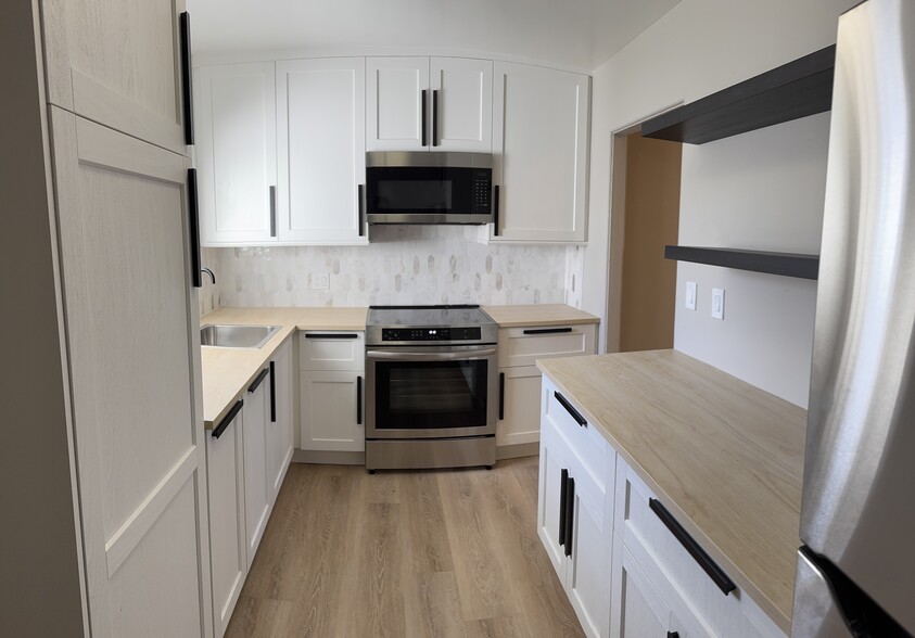 Building Photo - 22 Jackson St