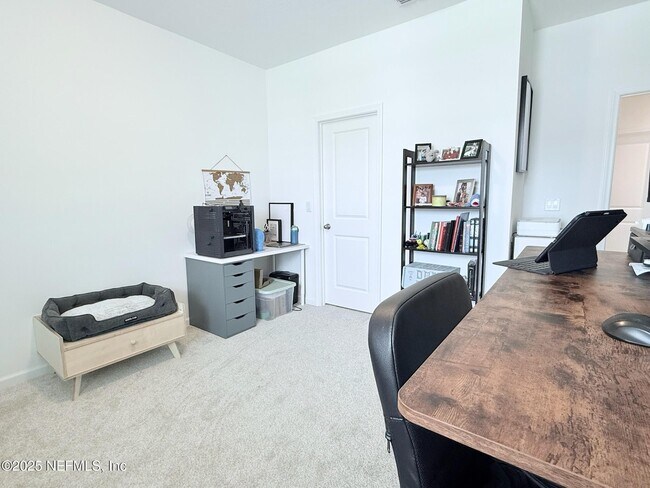 Building Photo - 367 Brandon Lks Dr