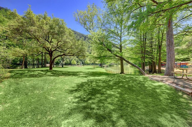 Building Photo - 5609 Courtyard Cove