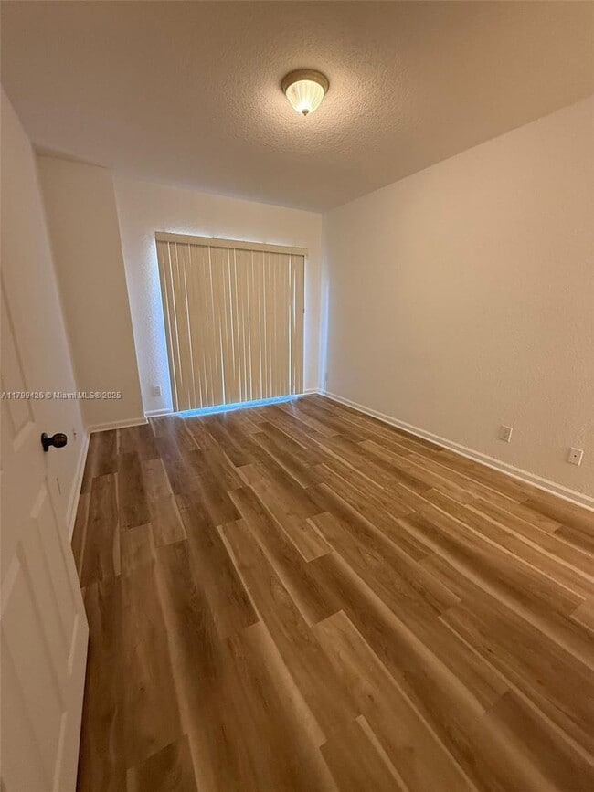Building Photo - 1410 S Santa Catalina Cir