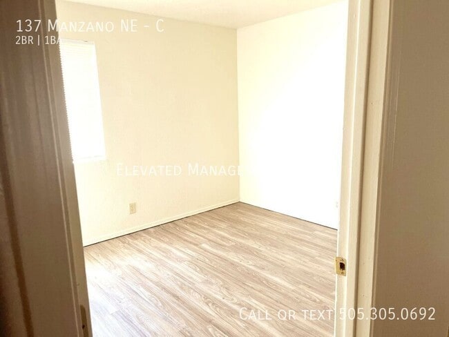 Building Photo - 137 Manzano St NE