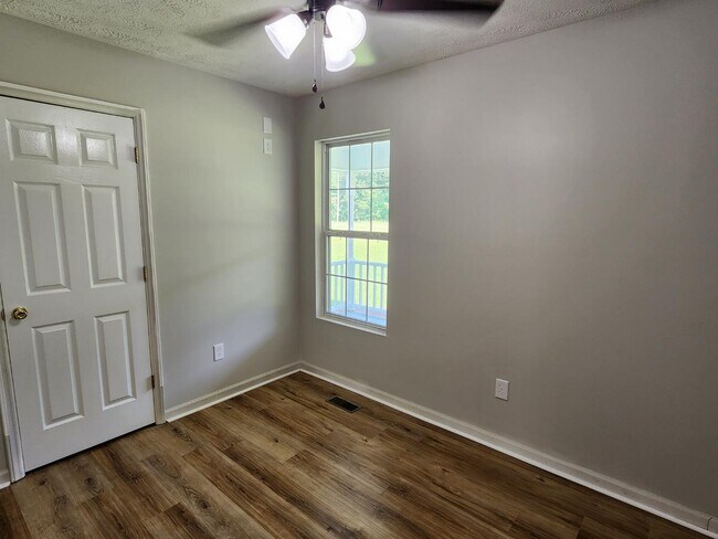 Building Photo - 5444 Rockfish Rd