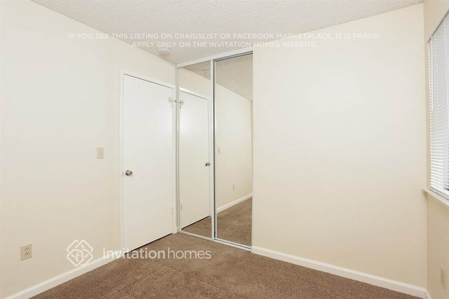 Building Photo - 870 Stoneridge Cir