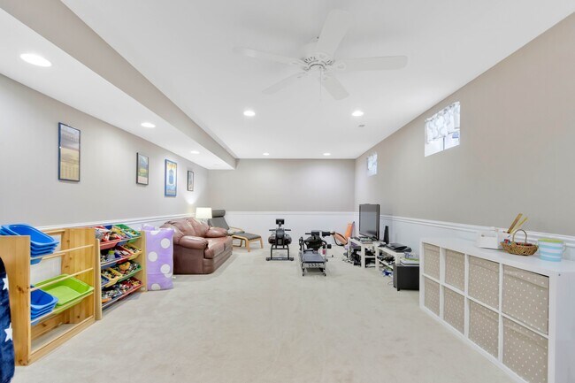 Building Photo - 15346 Bowmans Folly Dr