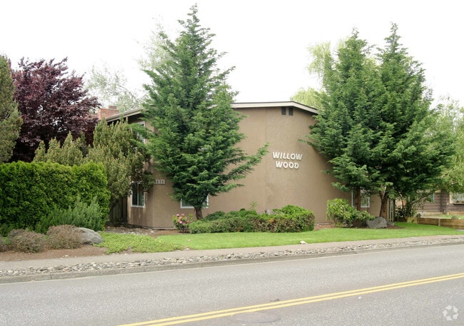 Building Photo - Willow Wood
