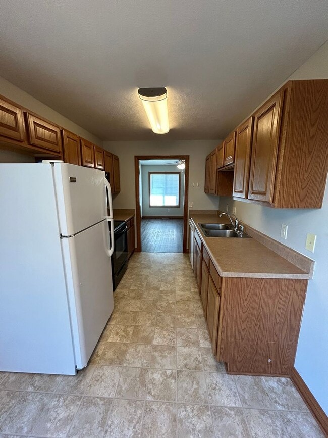 Building Photo - 7354 Mercy Ln