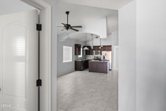 Building Photo - 14368 Chris Zingo Ln
