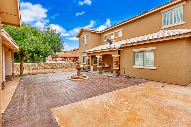 Building Photo - 12709 Tierra Lily Ct