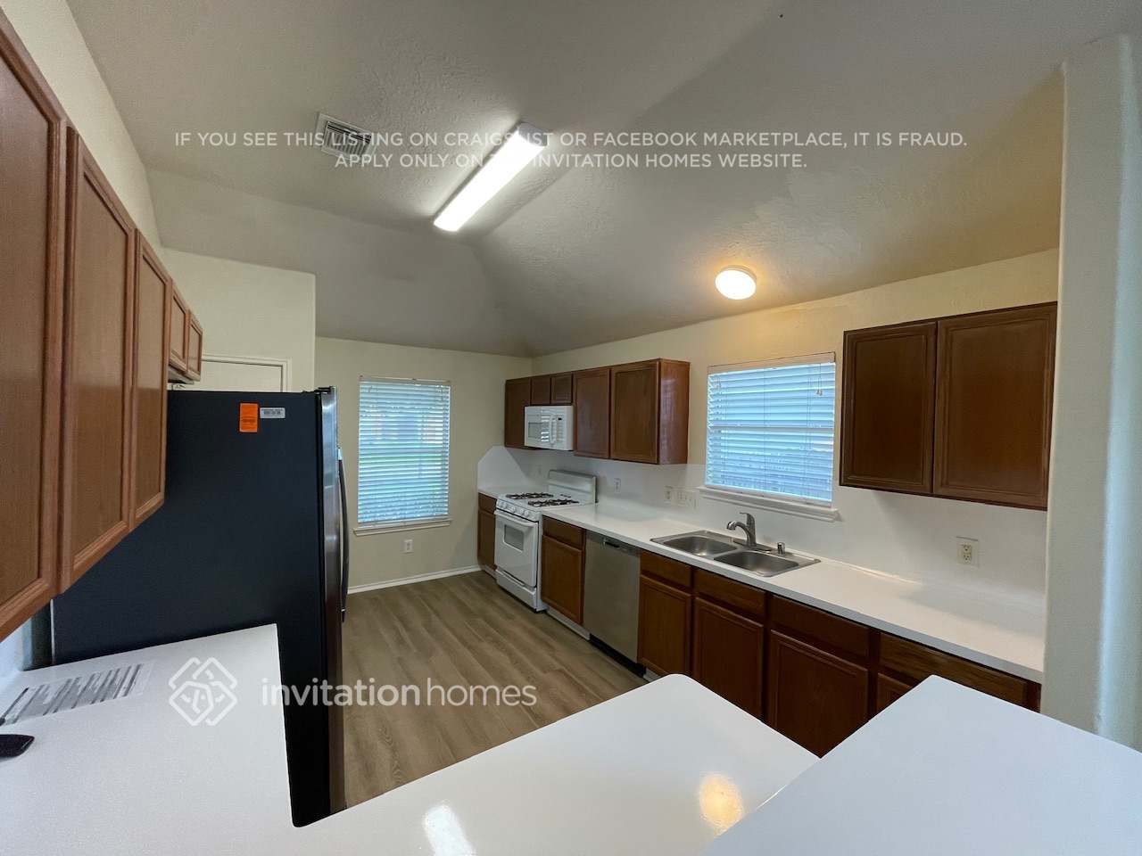 Building Photo - 21223 Rezanof Rd