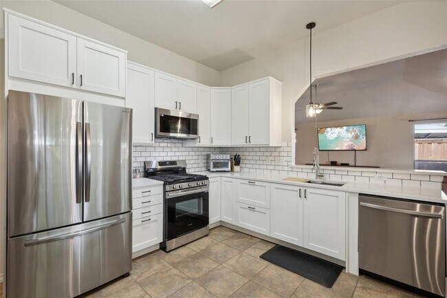 Building Photo - 7209 Montego Dr