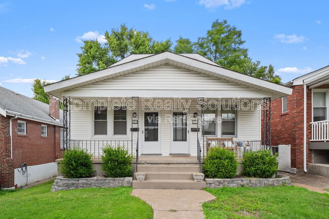Building Photo - 6265 Hoffman Ave