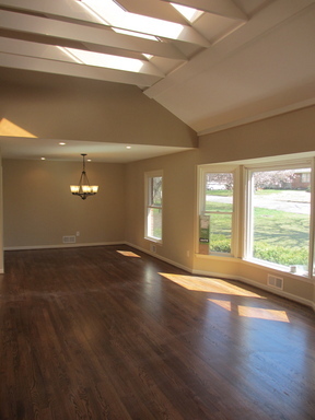 Building Photo - {10240}  Renovated Home in Cherry Hills+ H...