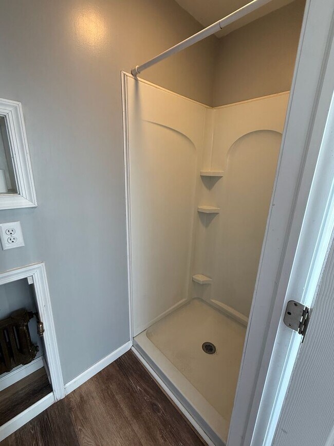 Building Photo - 49 W Commerce St